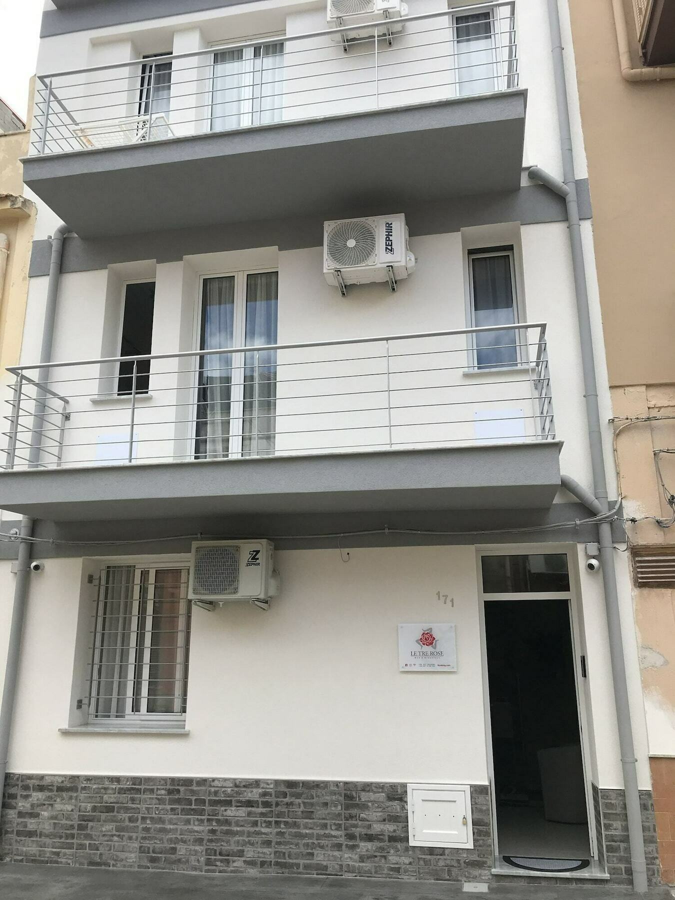 Le Tre Rose Hotel Terrasini Bagian luar foto